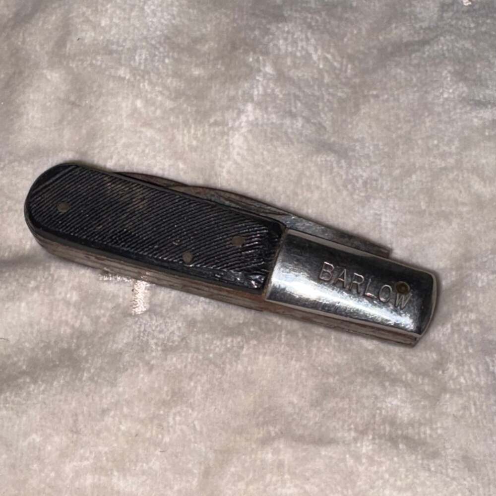 VINTAGE SABRE MADE IN JAPAN SAWCUT DELRIN BARLOW KNIFE